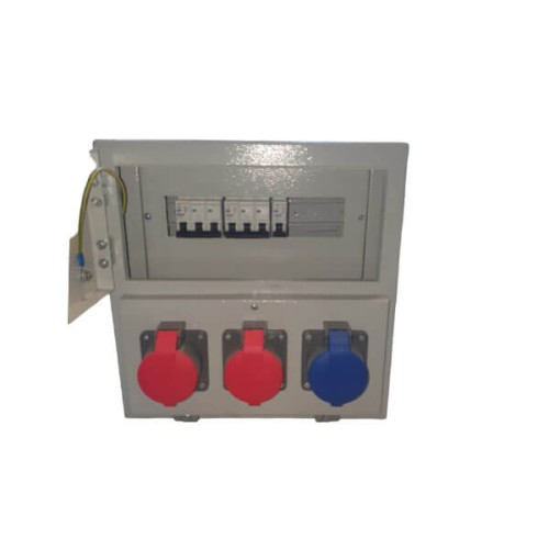 Zeybek Sıva Üstü 33*33 Priz Dağıtım Panosu / Montajlı (Sıemens) Zeybek Sıva Üstü 33*33 Priz Dağıtım Panosu / Montajlı (Sıemens)